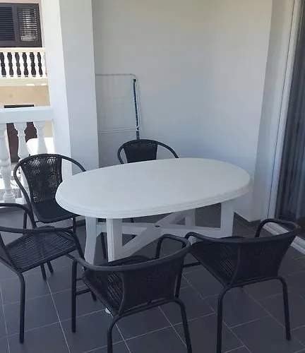 아파트 Kod Rade 파코스탄