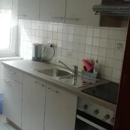 Apartmani Kod Rade * Pakoštane