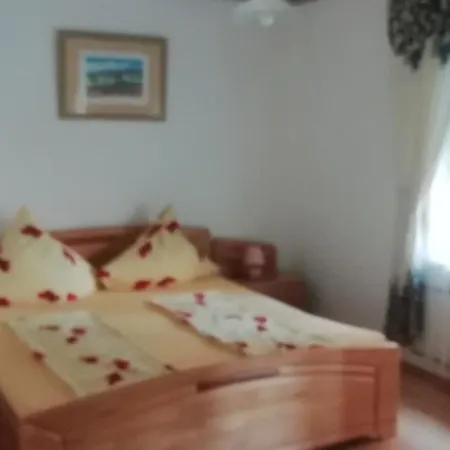 Apartmani Kod Rade *