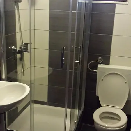 Apartmani Kod Rade * Pakoštane